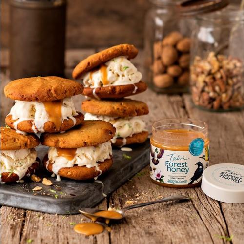 New Zealand wild Forest honey with ice cream cookies 2